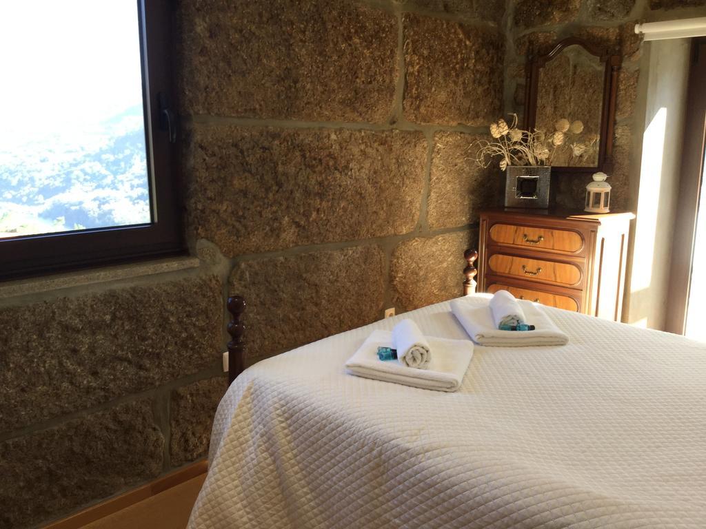 Gasthaus Bernardes House Castelo de Paiva Exterior foto