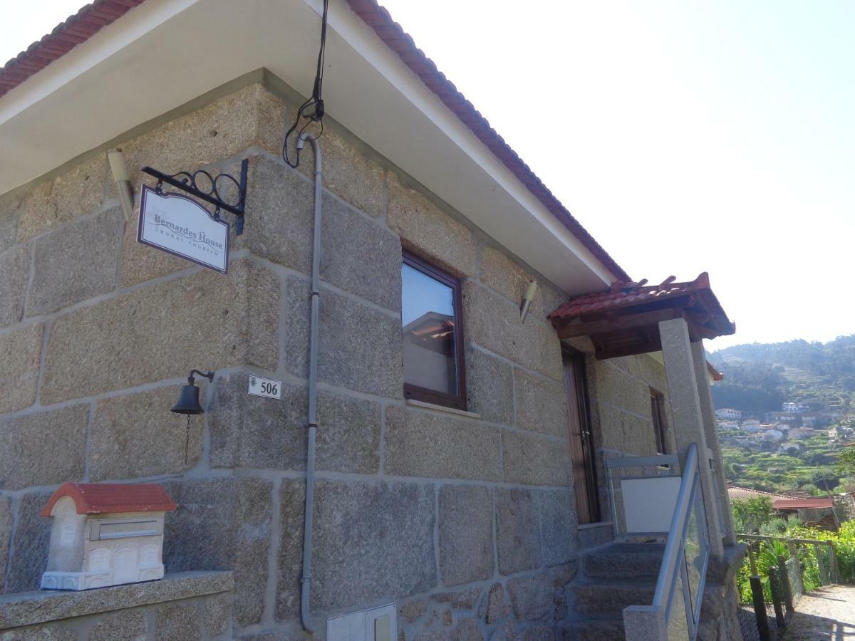 Gasthaus Bernardes House Castelo de Paiva Exterior foto
