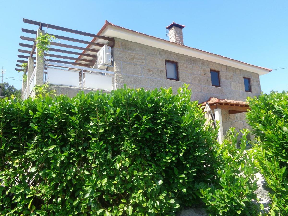 Gasthaus Bernardes House Castelo de Paiva Exterior foto